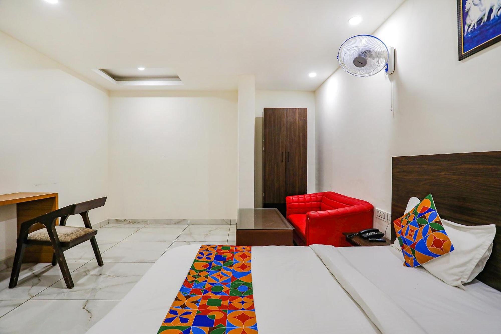 Fabhotel Kinsfolk Ghaziabad Exterior photo