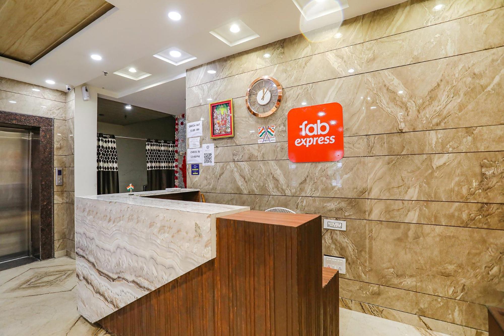 Fabhotel Kinsfolk Ghaziabad Exterior photo