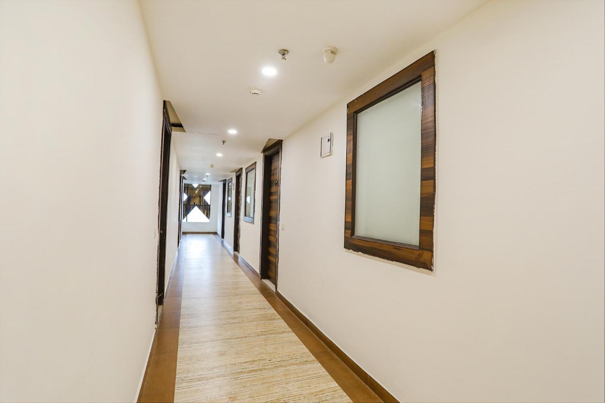 Fabhotel Kinsfolk Ghaziabad Exterior photo