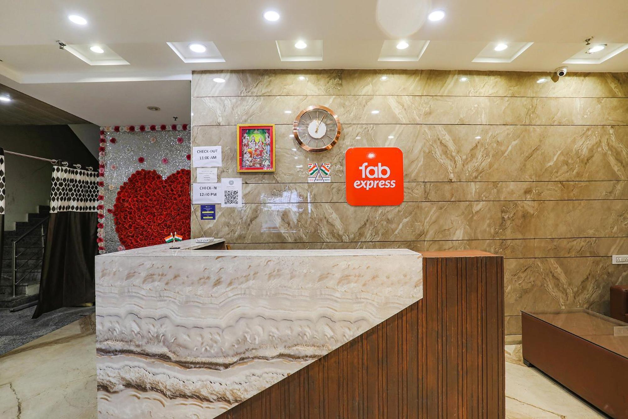 Fabhotel Kinsfolk Ghaziabad Exterior photo